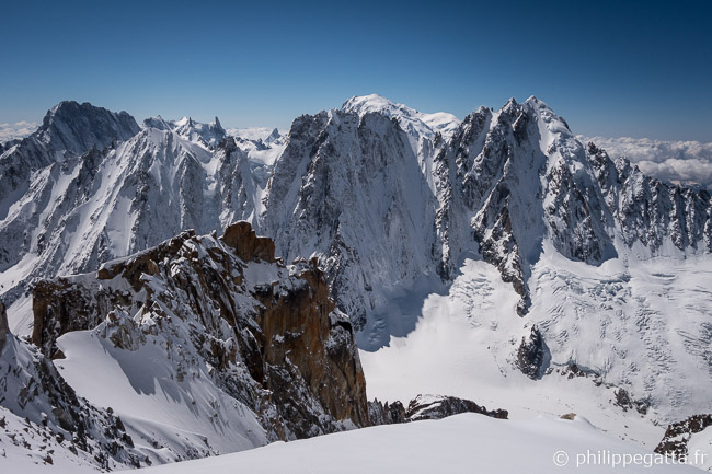 View from the top: Jorasses, Courtes, Droites, Verte... (© P. Gatta)