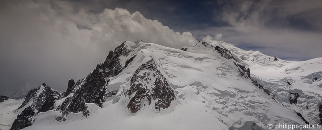 Thunderstorm coming on Mont Blanc du Tacul, Mont Maudit and Mont Blanc (© P. Gatta)