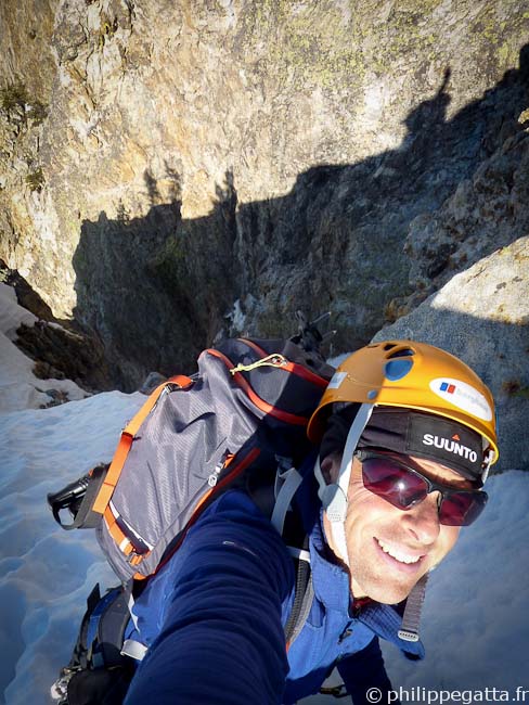 Philippe in the Right Gully in the West face of Cime Fremamorte (© Philippe Gatta)