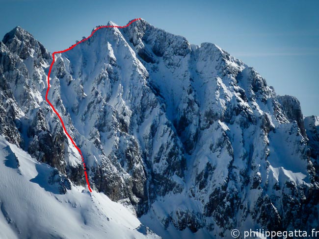 Diagonal route in Grand Capelet (red) (© Philippe Gatta)