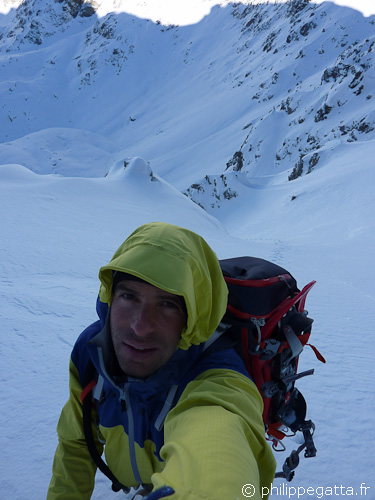 Philippe in the North Couloir of Mont Neiglier (© P. Gatta)