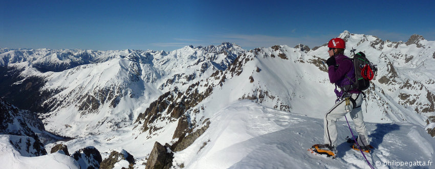 Anna on the top of Mont Neiglier (© P. Gatta). Gelas and Maledie behind