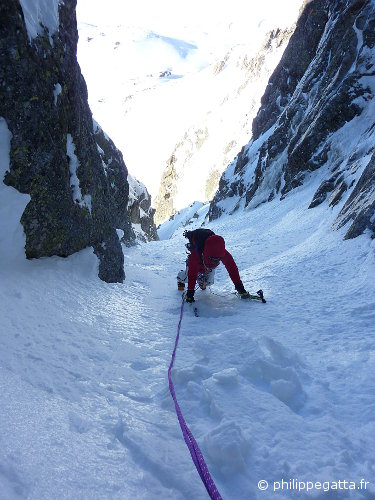 Anna in the left gully (© P. Gatta)