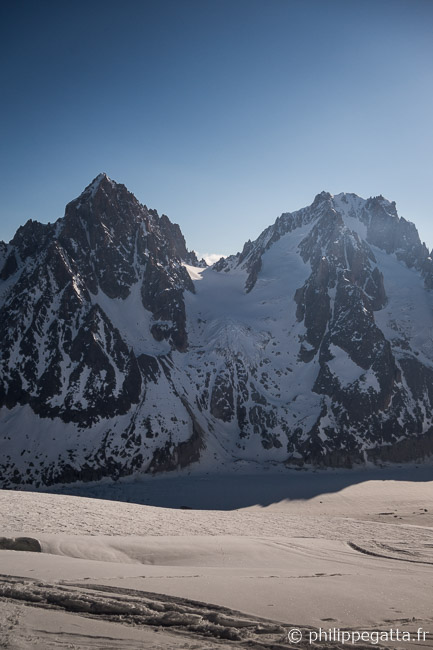 Aiguille Chardonnet, Col of Chardonnet and Aiguille Argentiere (© P. Gatta)