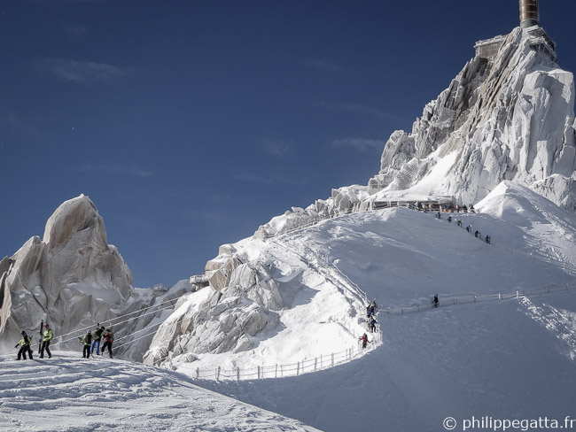 Snowy ridge of Aiguille du Midi (© P. Gatta)