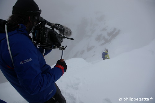 Alastair Lee filming Philippe in the Marmolada (© Anna Gatta)