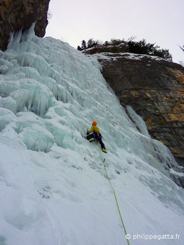 Philippe, left ice fal (cascade) of Gialorgues (© A. Gatta)