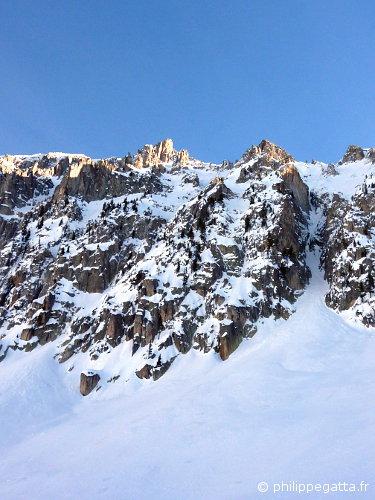 North face of Tête des Portettes, the gully Motivation Encaissée is on the right (© P. Gatta)