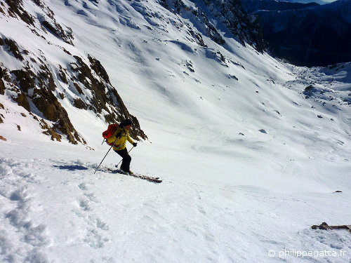 Philippe skiing down the Col of Guilié