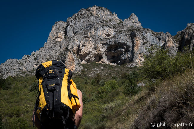 On the way to La Brigue cave (© A. Gatta)