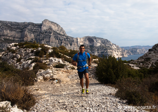 Philippe with La Candelle cliff behind (© Anna Gatta)