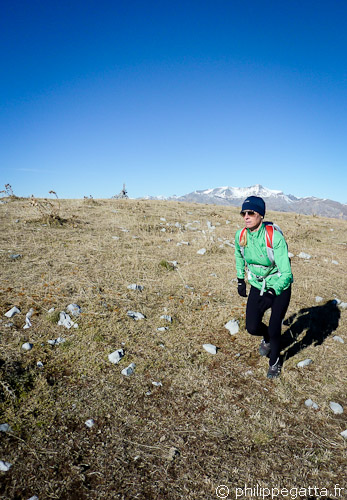 Anna on top of Lauvet d'Ilonse, Mounier behind (© Philippe Gatta)