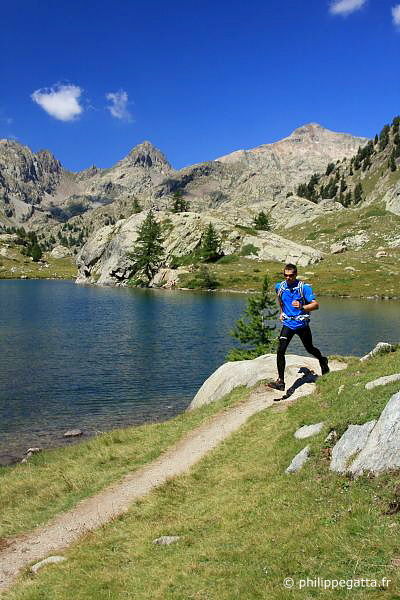 Running around the Lake Trecolpas (© P. Gatta)