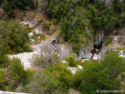 Small bridge above Planfaé (© P. Gatta)