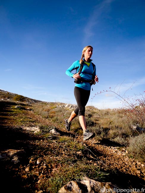 Anna close to Les Blaquières (© Philippe Gatta)