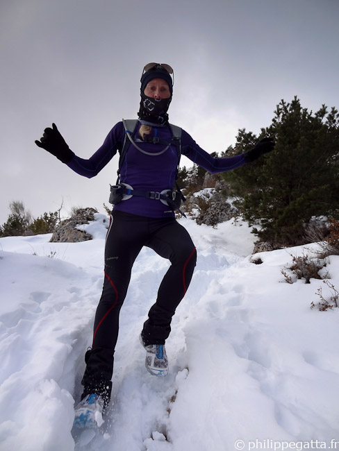 Anna running down from Mont Ferion (© Philippe Gatta)