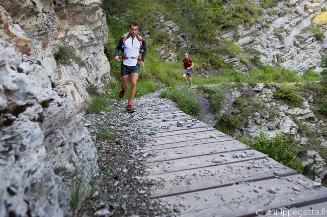 Philippe and Yannick toward Baisse de Beasse (© Anna Gatta)