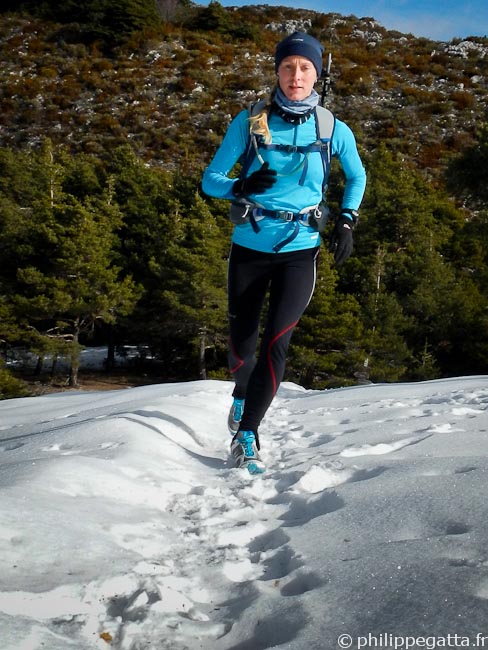 Anna in the last 150m toward Mont Vial (© Philippe Gatta)