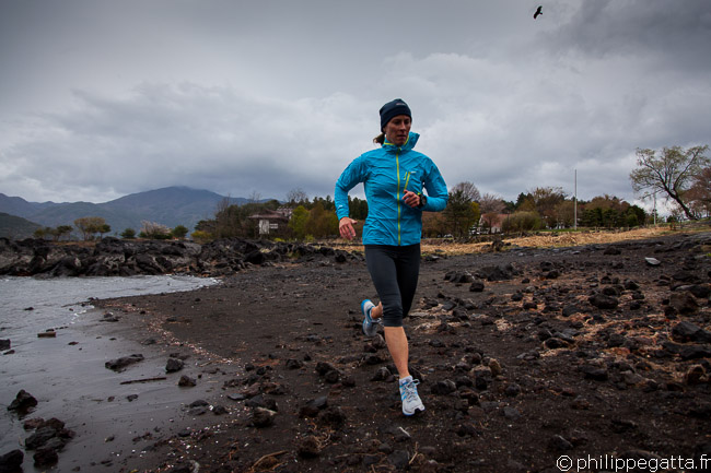 Anna around Kawagochiko (© Philippe Gatta)