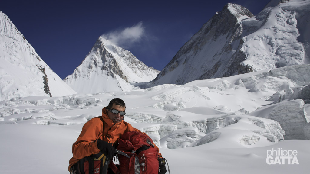 Philippe, Gasherbrum IV and III behind (Photo Gorgan Wildberger)